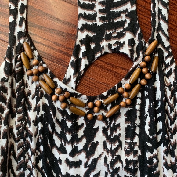 4/$25 Express Midi/Maxi - Picture 2 of 3